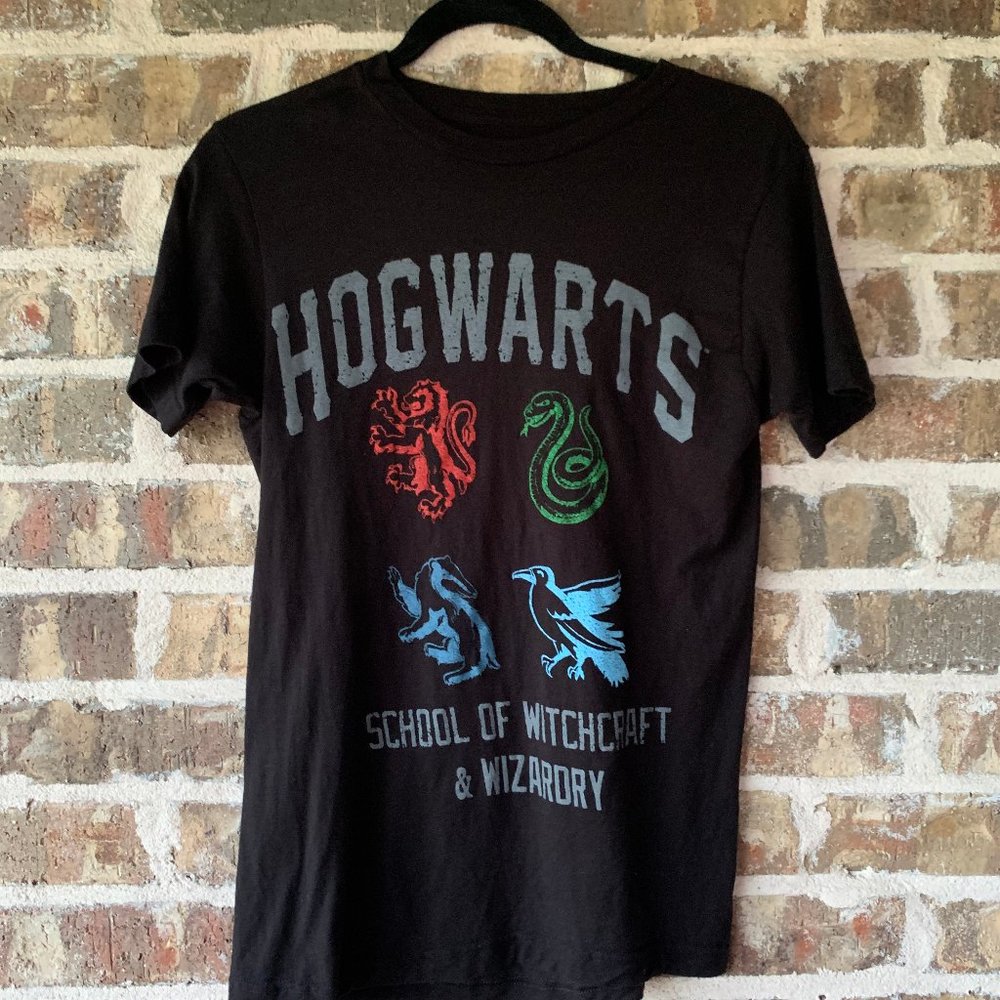 Harry Potter| Black Hogwarts Shirt